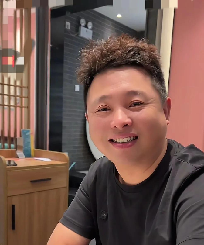 卷毛直播间称不支持小娜和孩子爸爸复合,因为当时做的太绝了