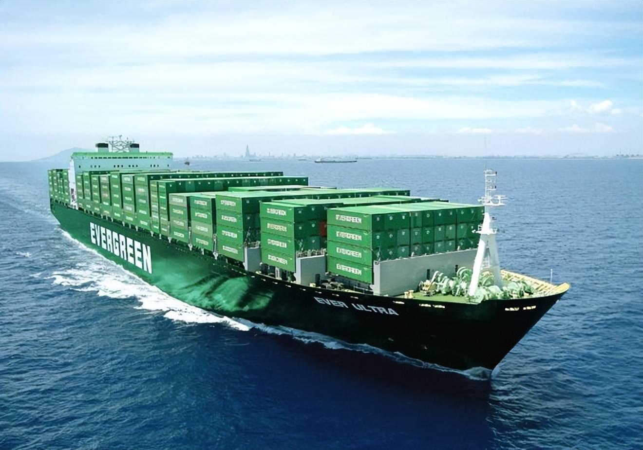 l 级集装箱船通常指长荣海运的 l 型集装箱船