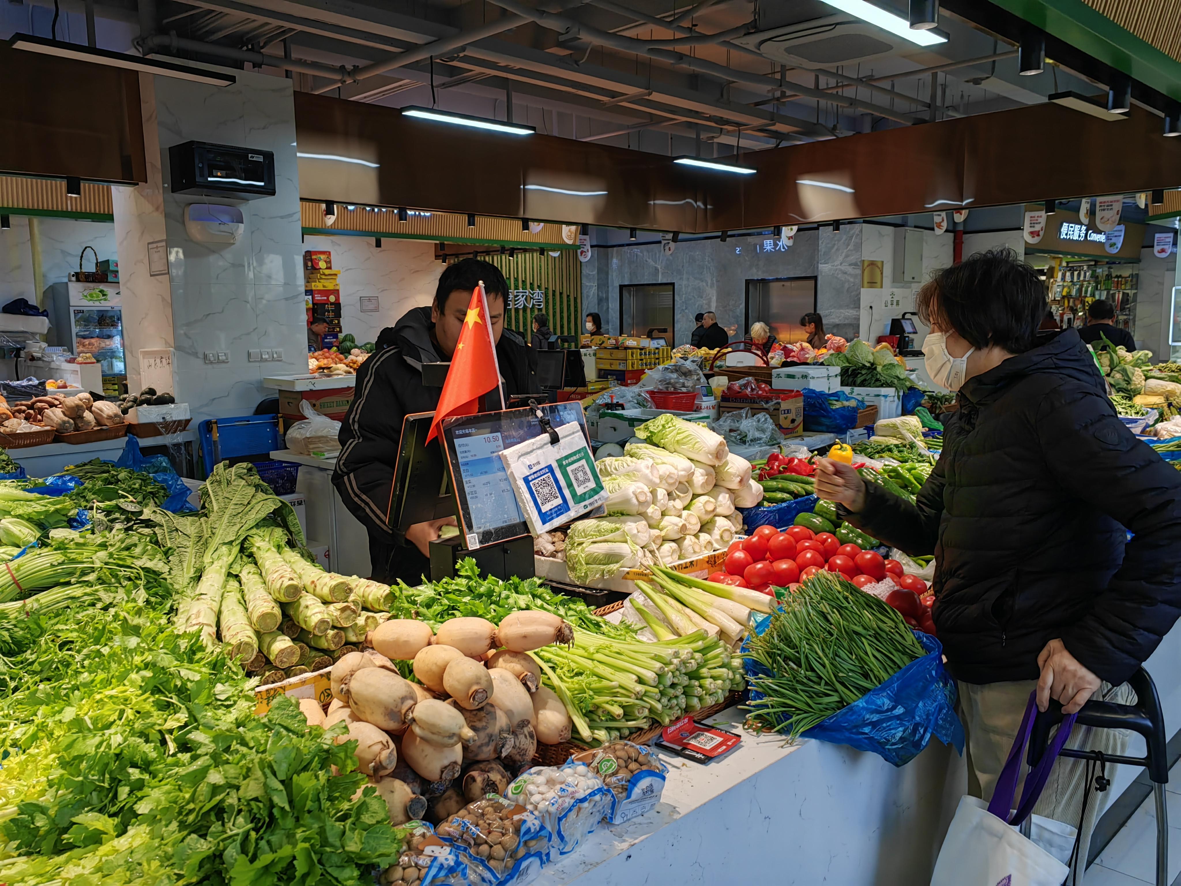 我之前一直笃定地认为,超市的生鲜板块取代传统菜市场只是时间早晚的