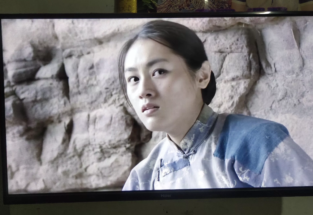 太行山上全体演员表介绍图片八路军女兵电影片段女人晚上在山上惊慌