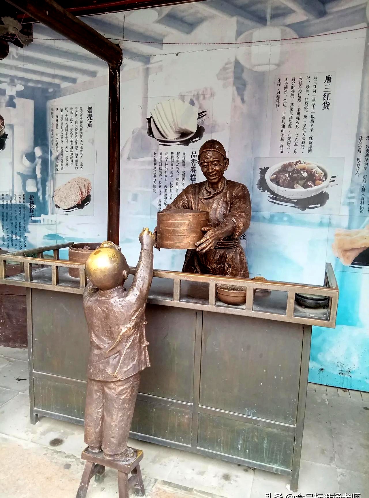 这个女孩儿的行为,真的让中国女孩和中国男孩都很丢脸