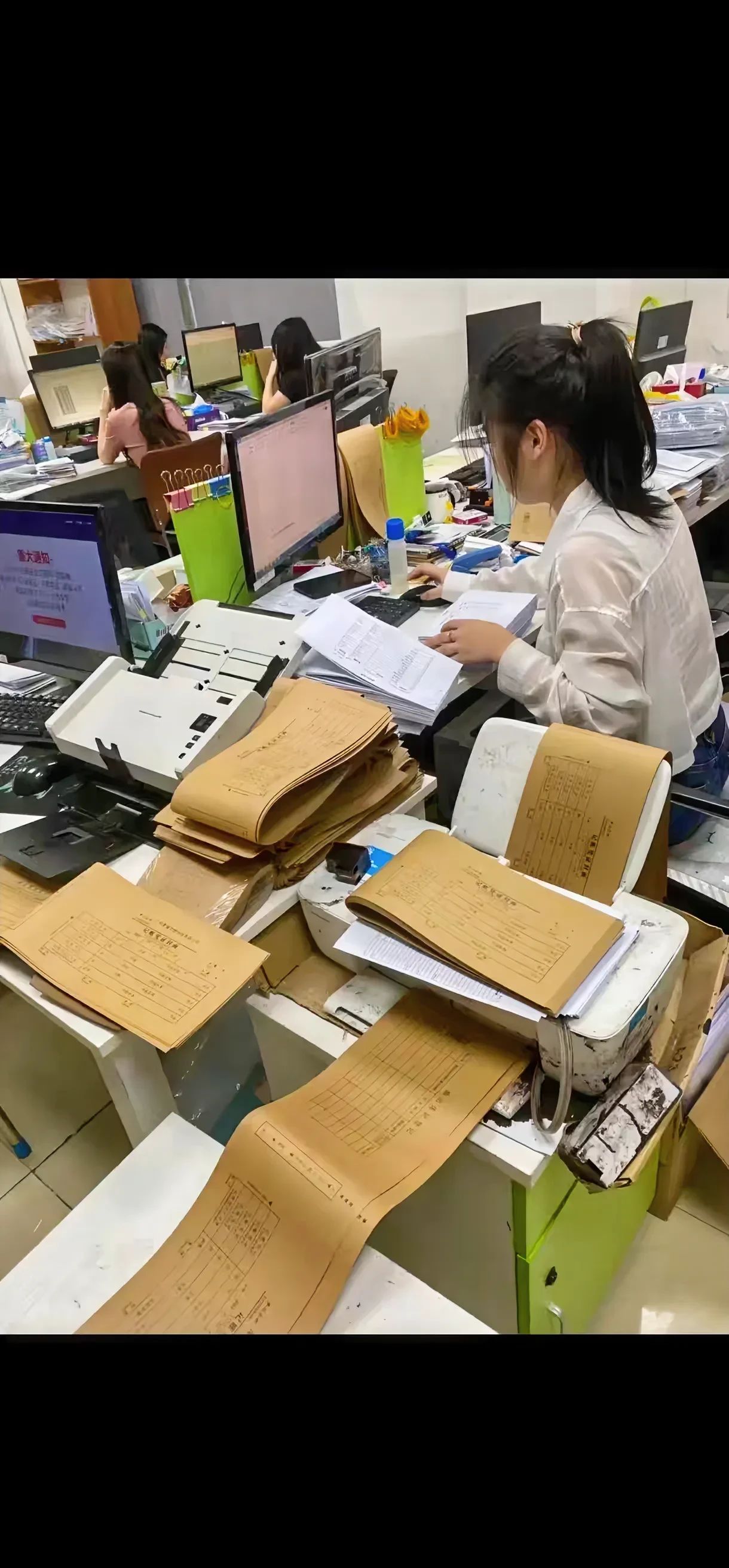 我们是一家小规模公司,去年为客户开具了超过一百万