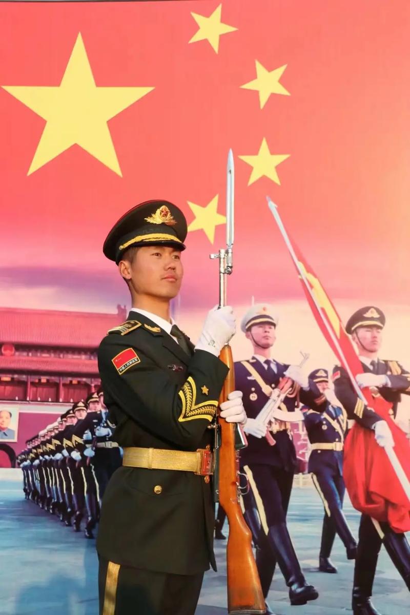 都过了30岁了,却不去工作,整天就知道在家里升国旗,看得多了,大家都