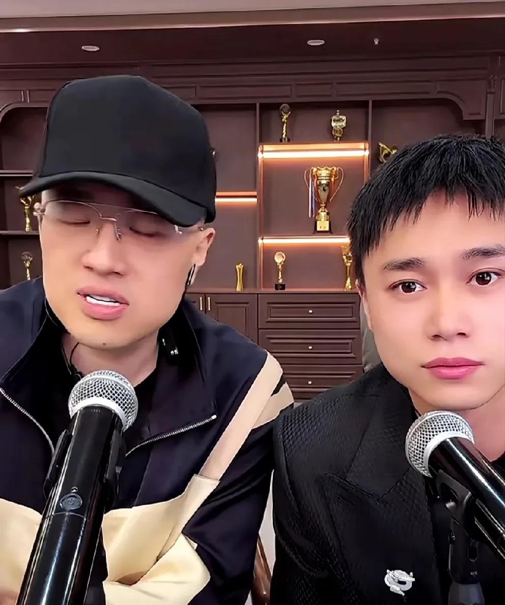 刘二狗和四川可乐连麦,喊着"永远好兄弟",这话一出,818粉丝炸了锅