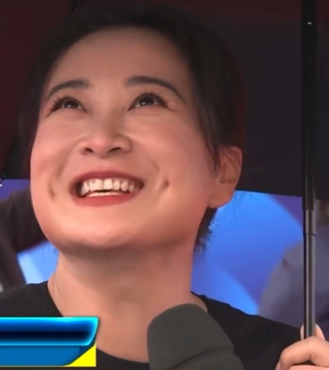 玲姐还是那个玲姐,无关胖瘦,还是一如既往爽朗的笑声,每次看到她笑