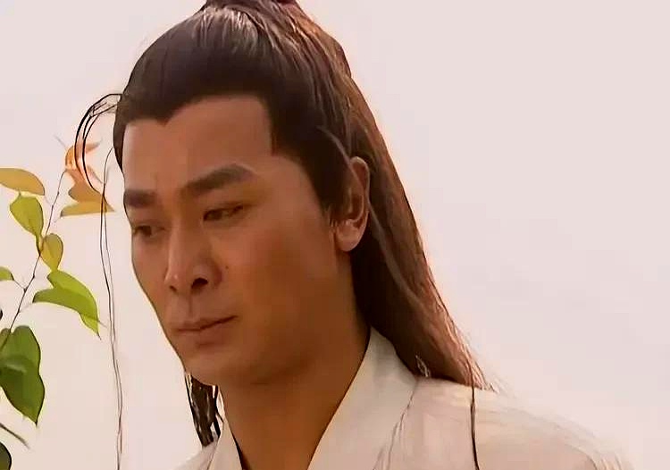 第一位是狄云,即使经历了各种苦难和冤屈,依然保持着善良的本性,对