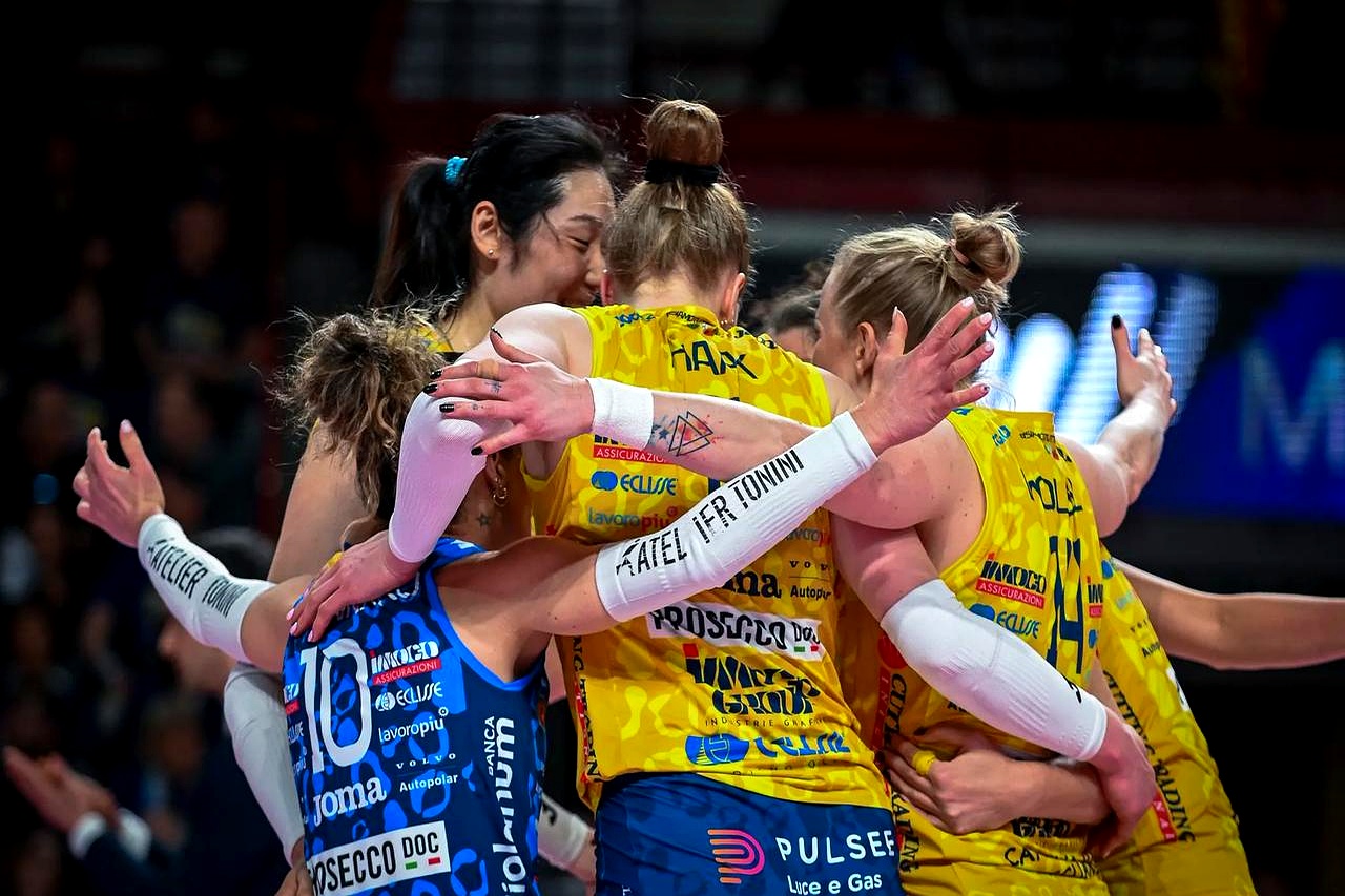 2024-2025意甲女排半决赛第四回合,诺瓦拉主场1-3不敌科内,最终比分是