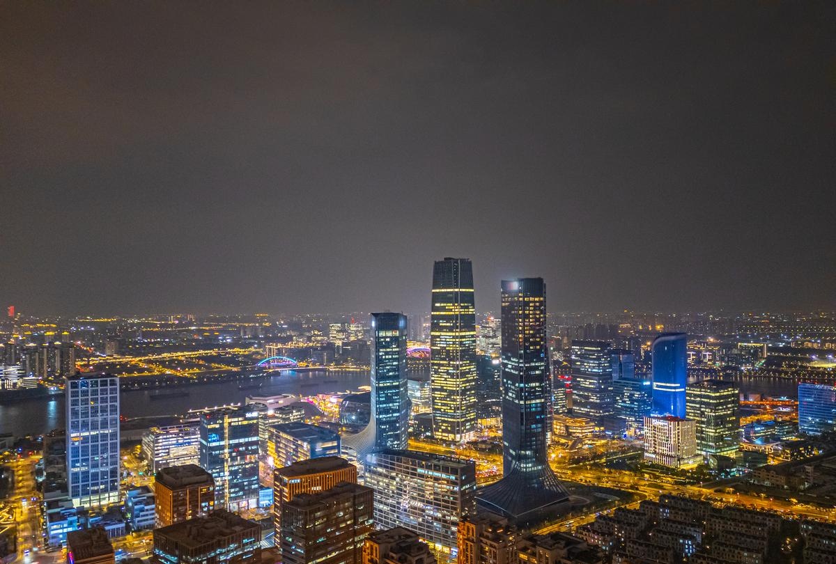 5,苏州:最富昆山,最穷姑苏 6,南通:最九龙仓国金中心 苏州 夜景