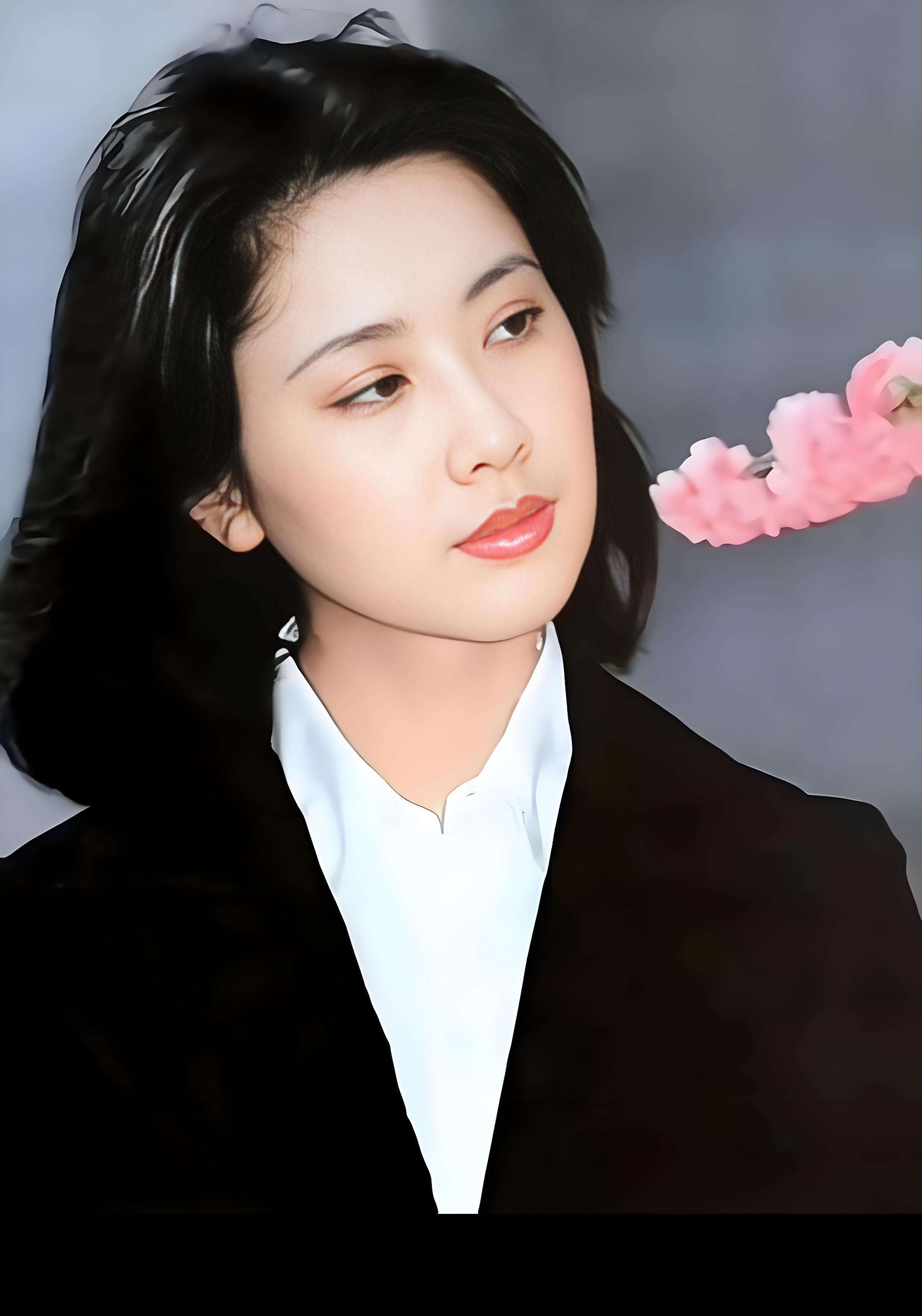 我的天啊,你们有没有见过72岁的朱琳最新照片?真的好美啊!