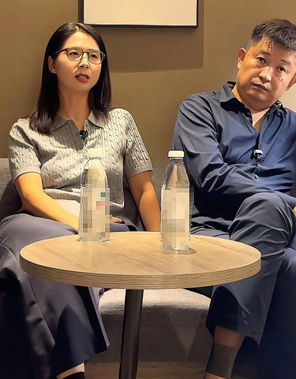 她既不拿股份,也不分现金,那她到底想摘哪颗果子?