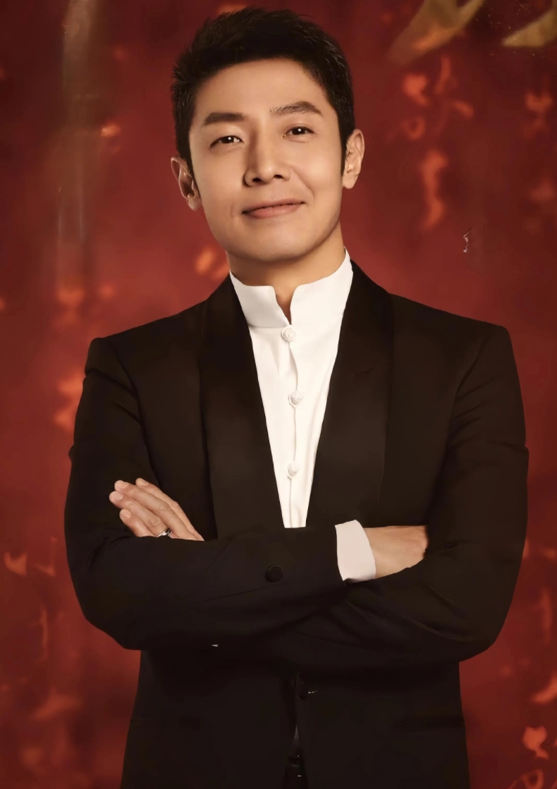 撒贝宁曾在节目中提问:"有人说孩子送进哈工大学,就再也没有见过,毕业