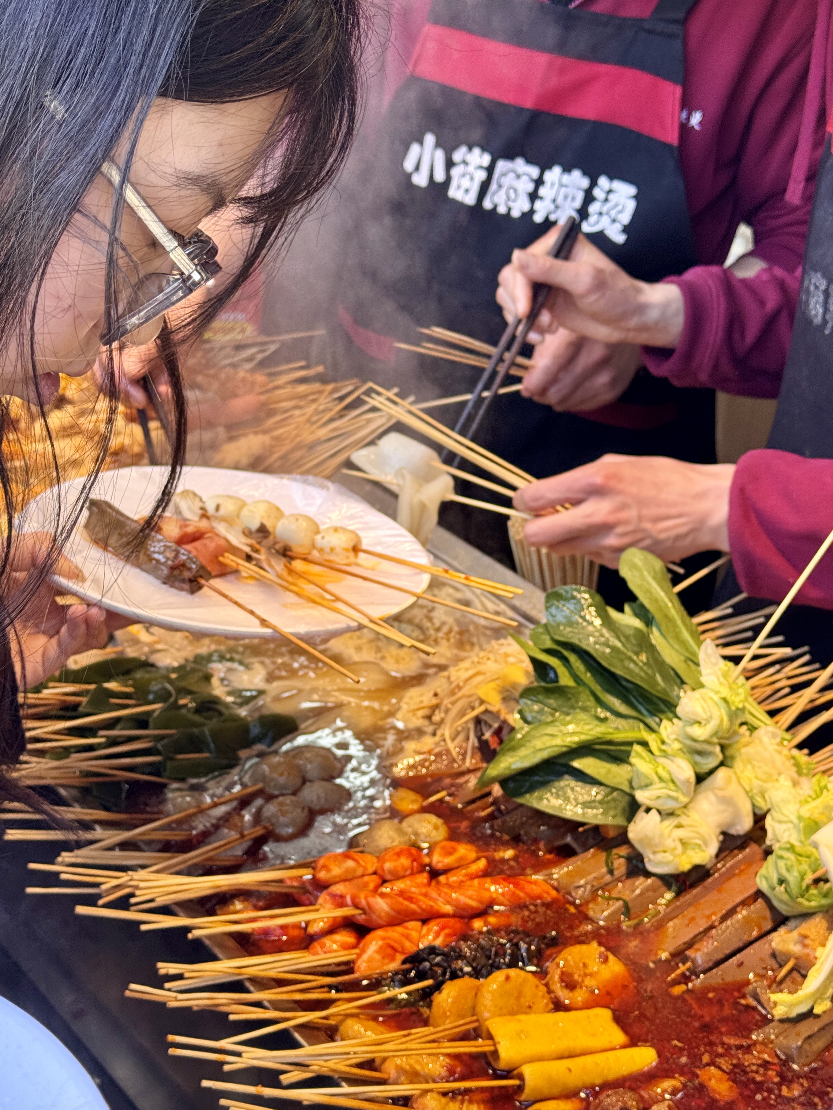 北京街边摊麻辣烫天花板,锅气满满,好吃又便宜,人气超级旺