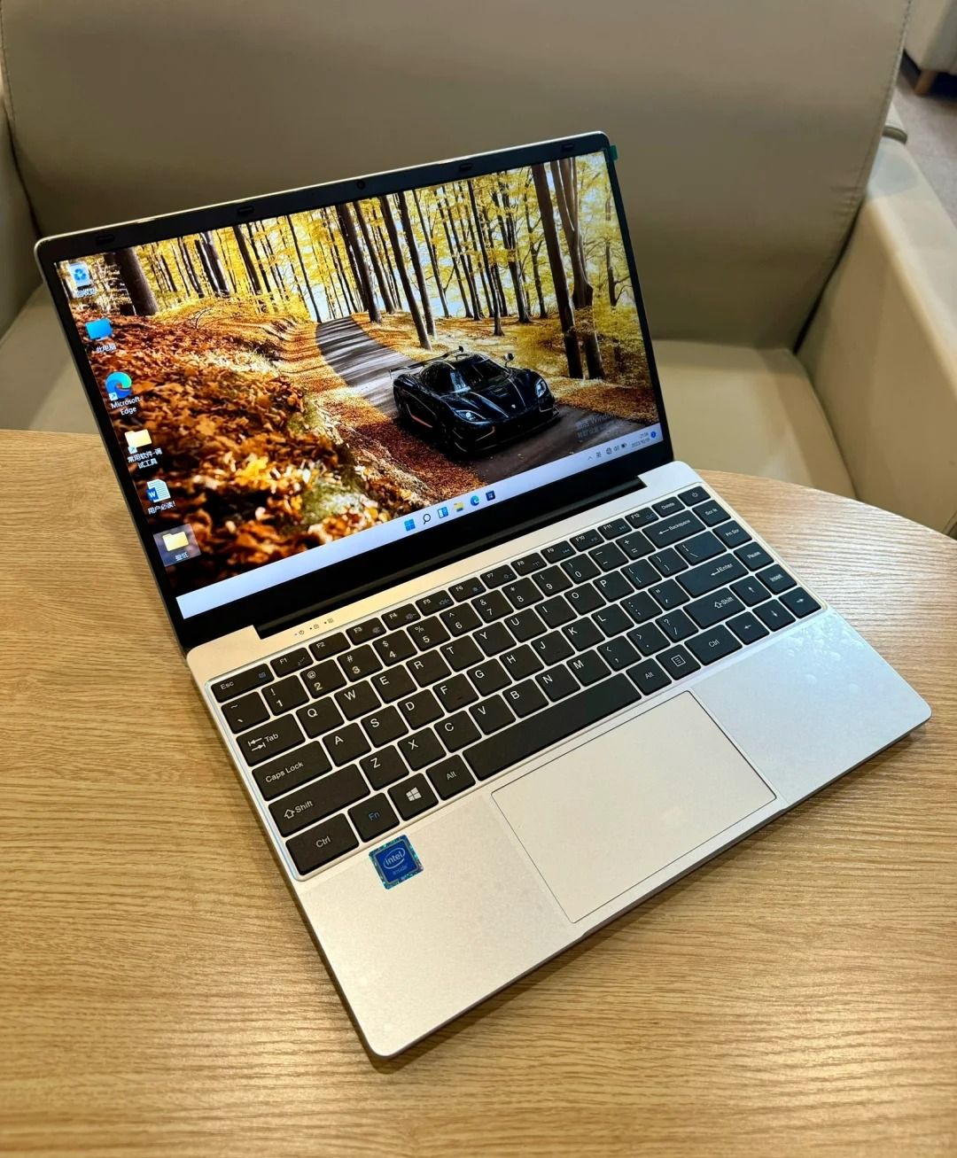 其处理器为锐龙 r7 5800h,显卡是 rtx 3050
