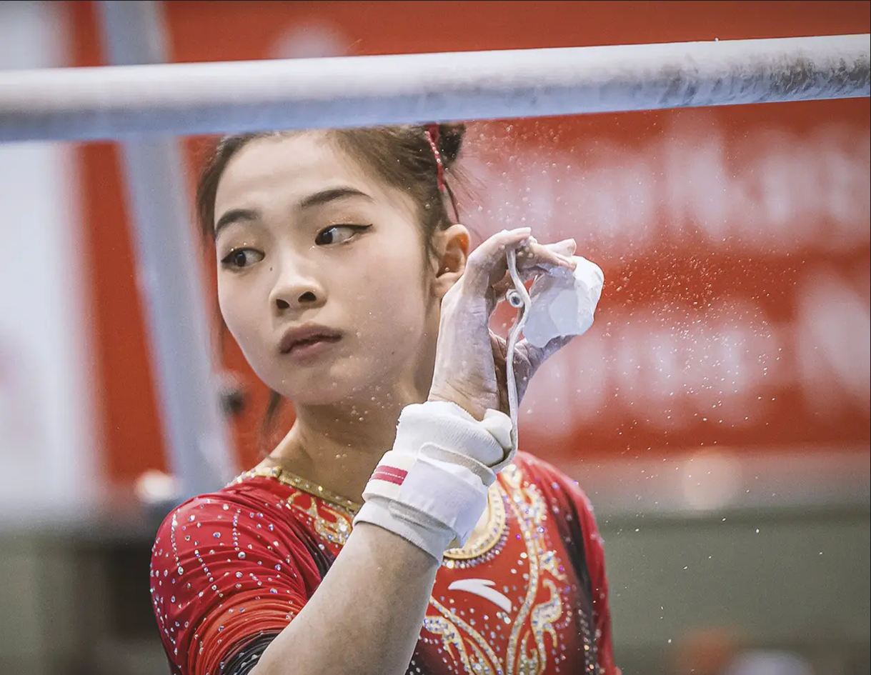 266.同时,队友周雅琴和张怡涵也分别获得冠军和季军. 张可欣在2023