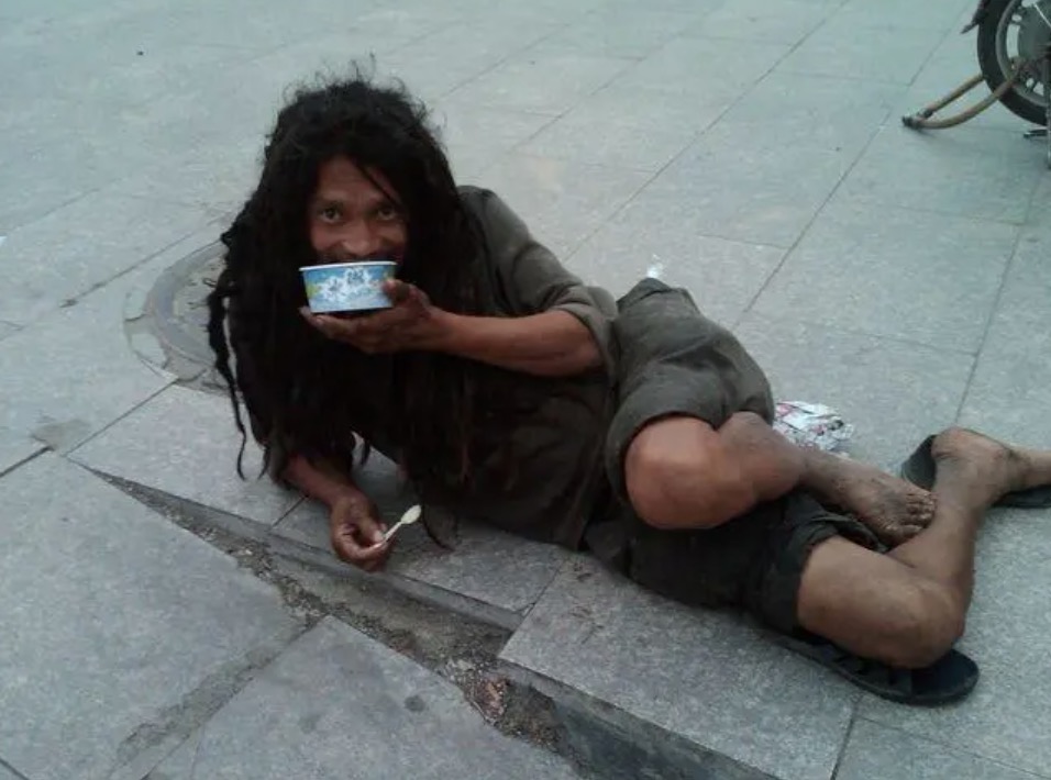 武疯子疯子图片真实疯人图片疯子的图片真人大街上的疯子照片搞笑疯子