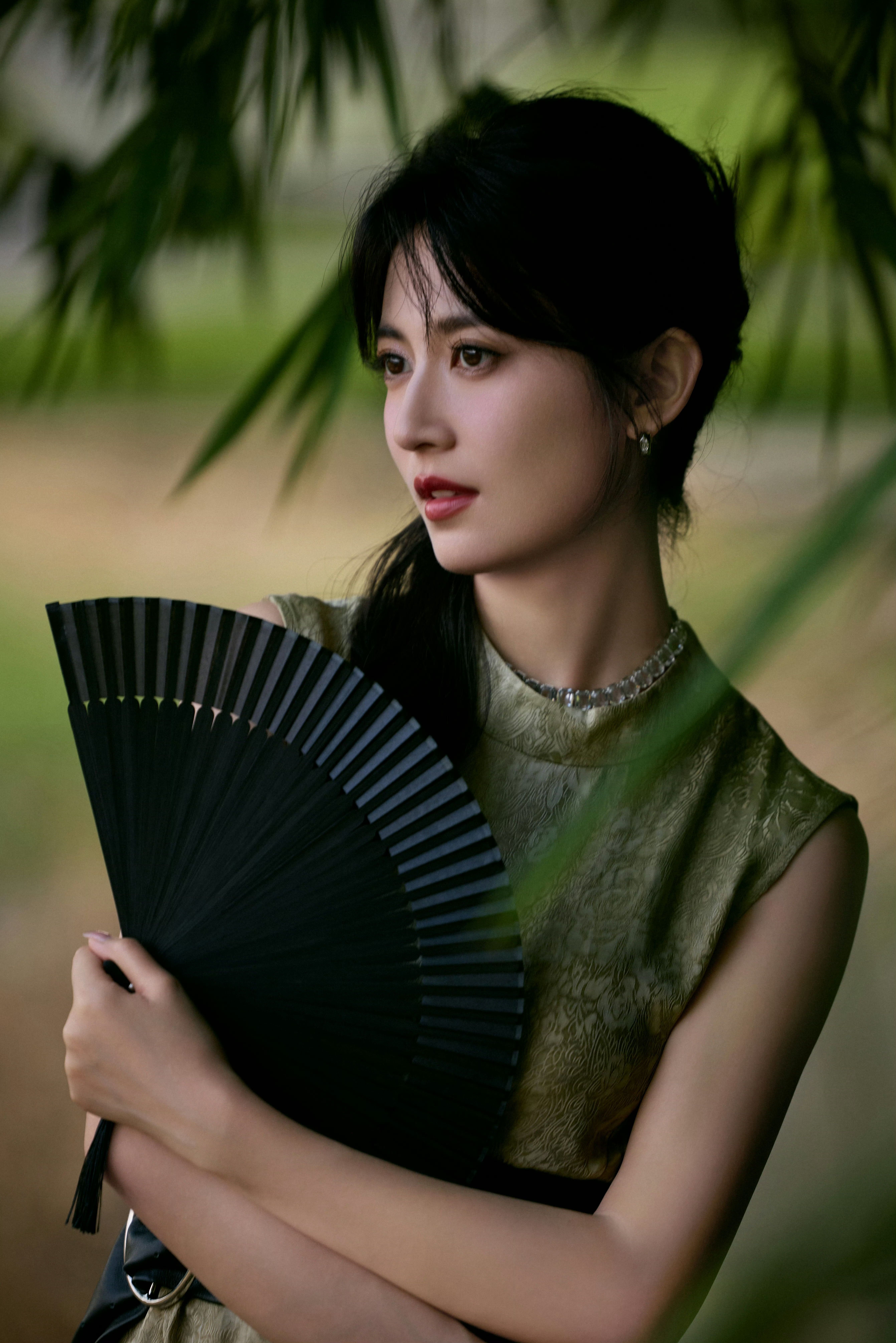 陈钰琪侠女造型好飒