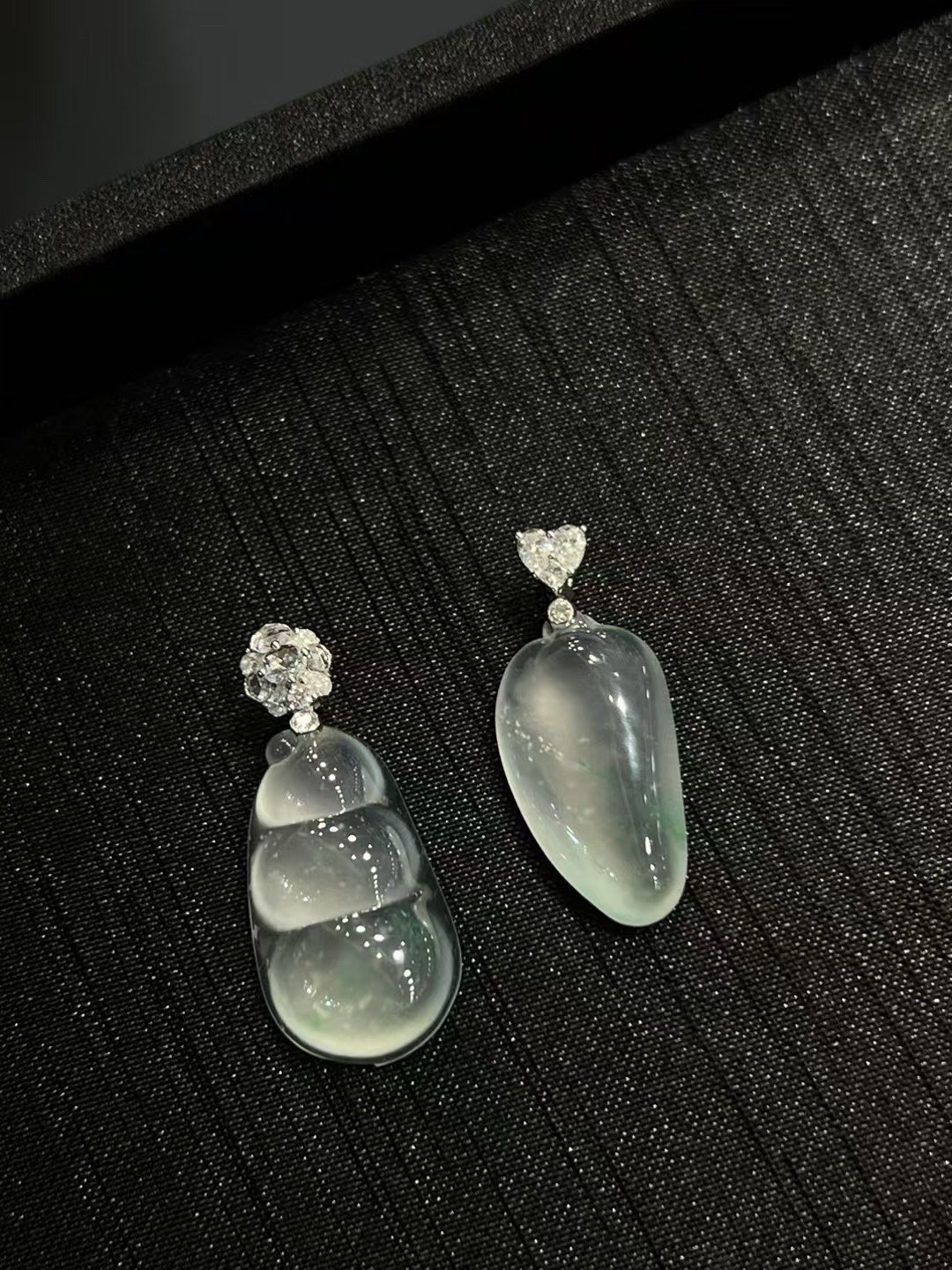 翡翠洗澡能戴吗?(翡翠洗澡能戴吗有毒吗)