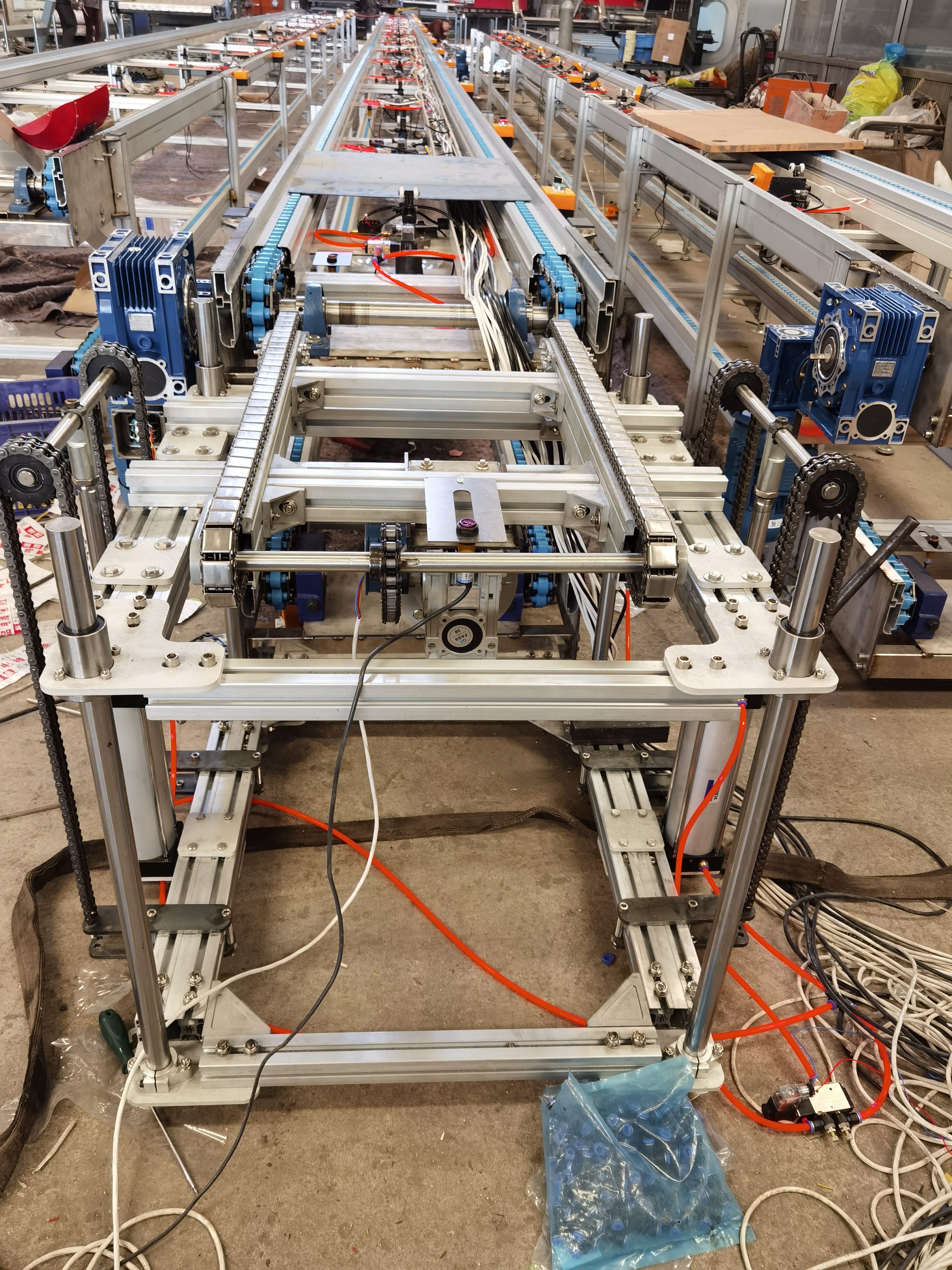 链条输送机# #链条输送机# 链条输送机之倍速链输送机通常称为自流式