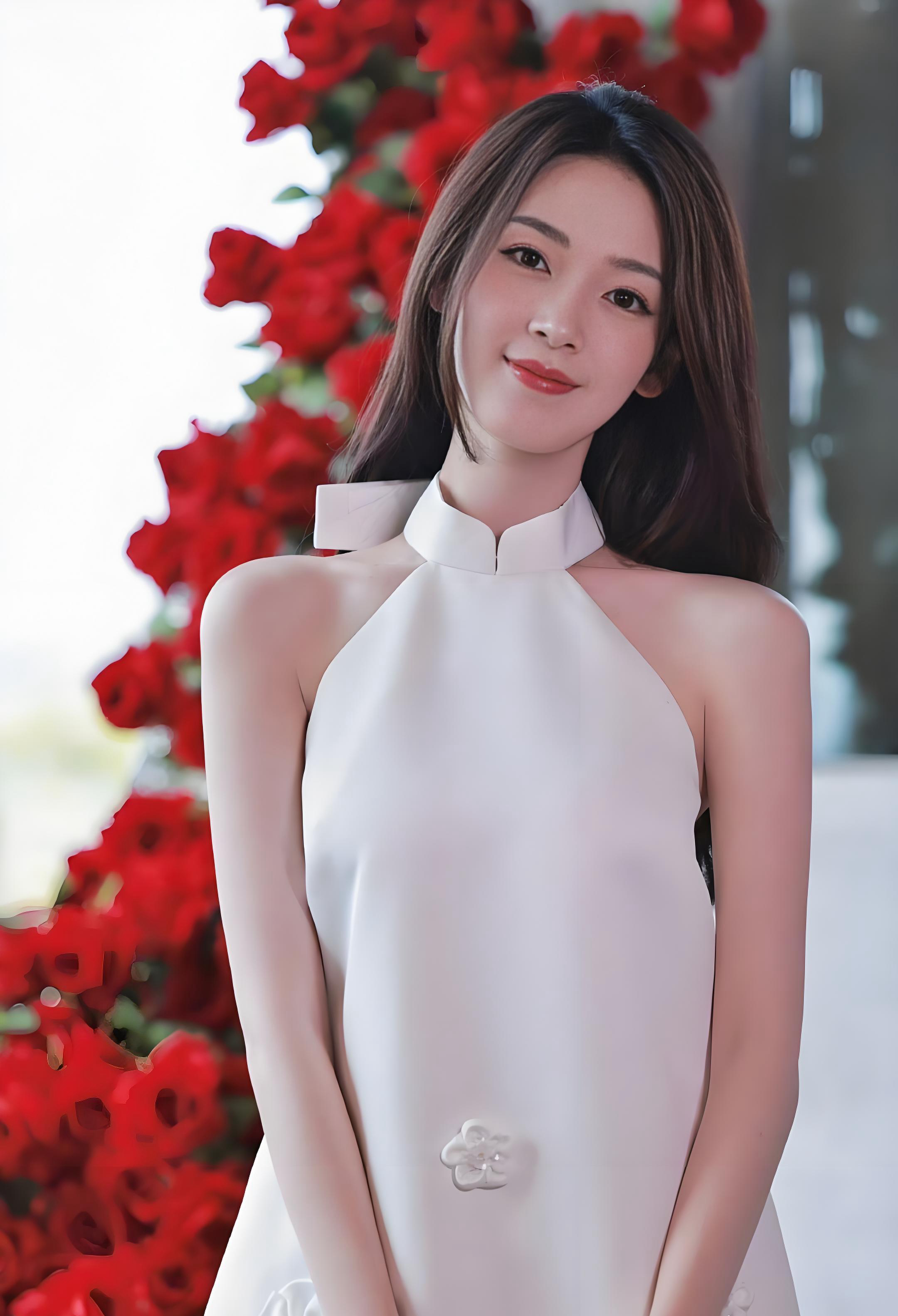 陈瑶红玫瑰中的女神降临网友太美了