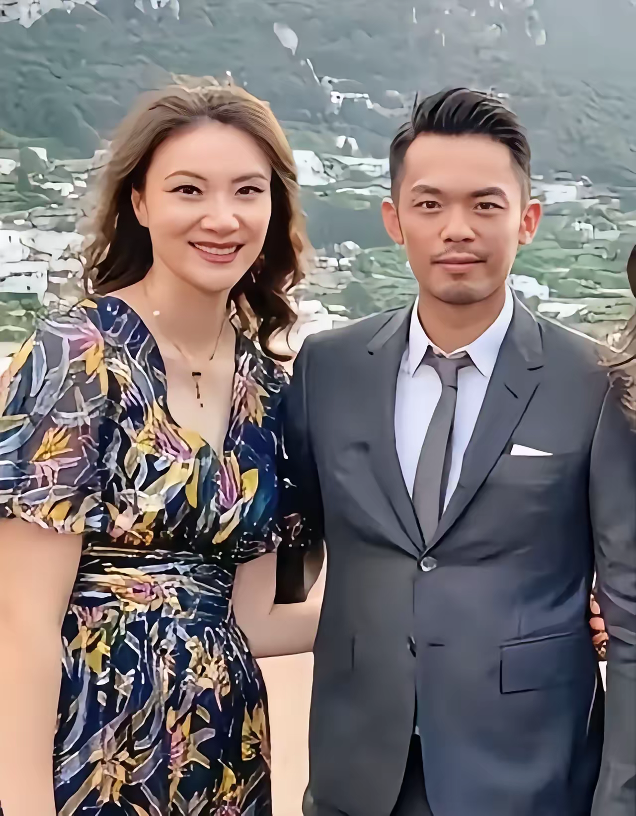 真挚的爱情毁于一旦. 当年,林丹为了追求谢杏芳时,无所不用其极.