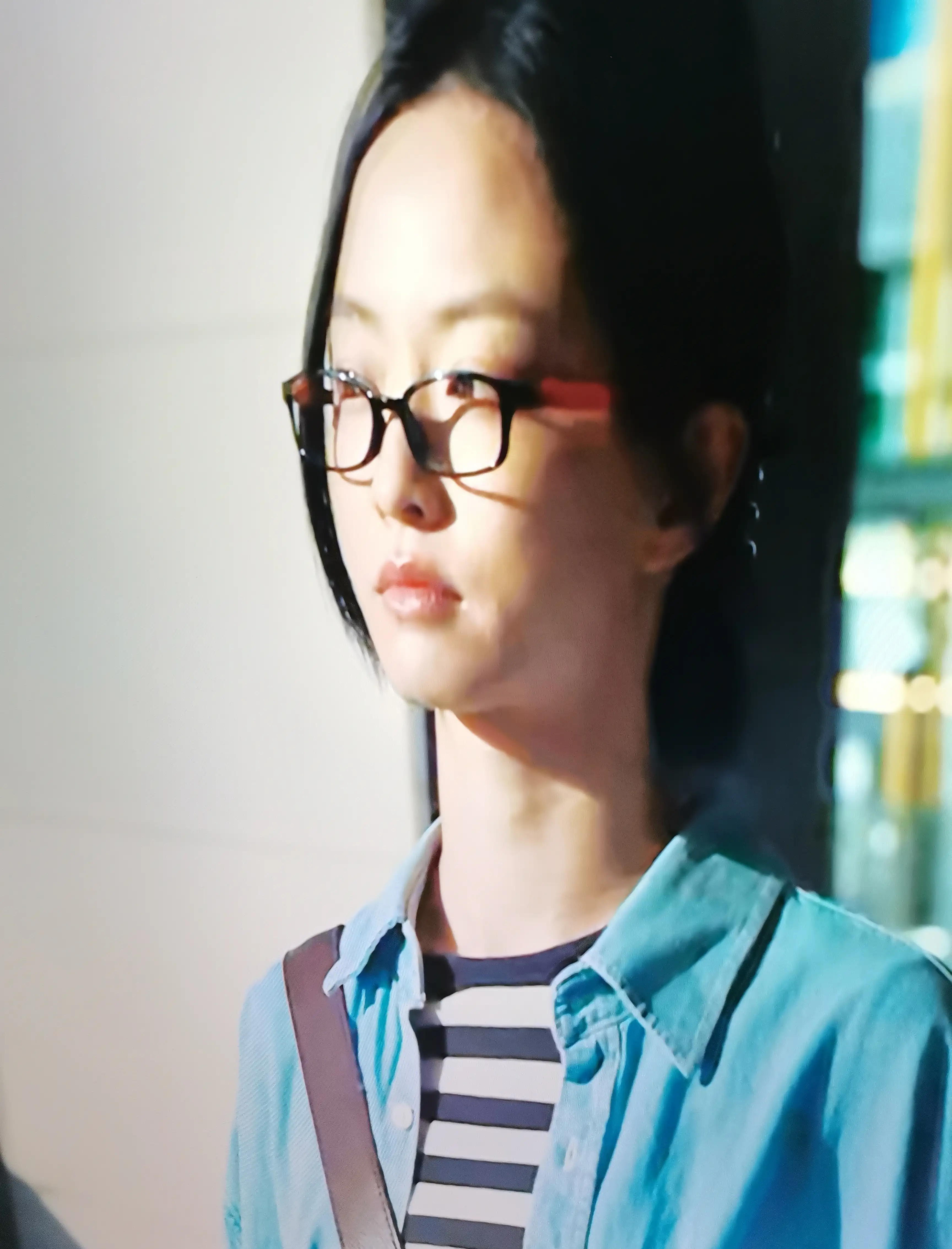今晚首播的刑侦剧《黄雀》真没走常规路,和以墙柚趾檎鹄掀 扮演者邢