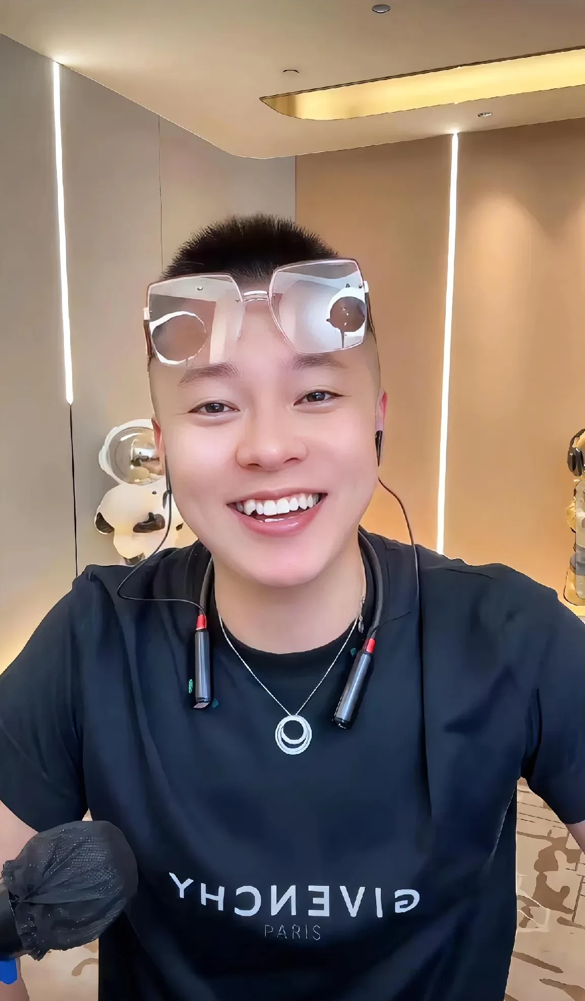 我让你们看看什么叫做情怀pk,我今天情怀大哥不少,但都没让他们出手