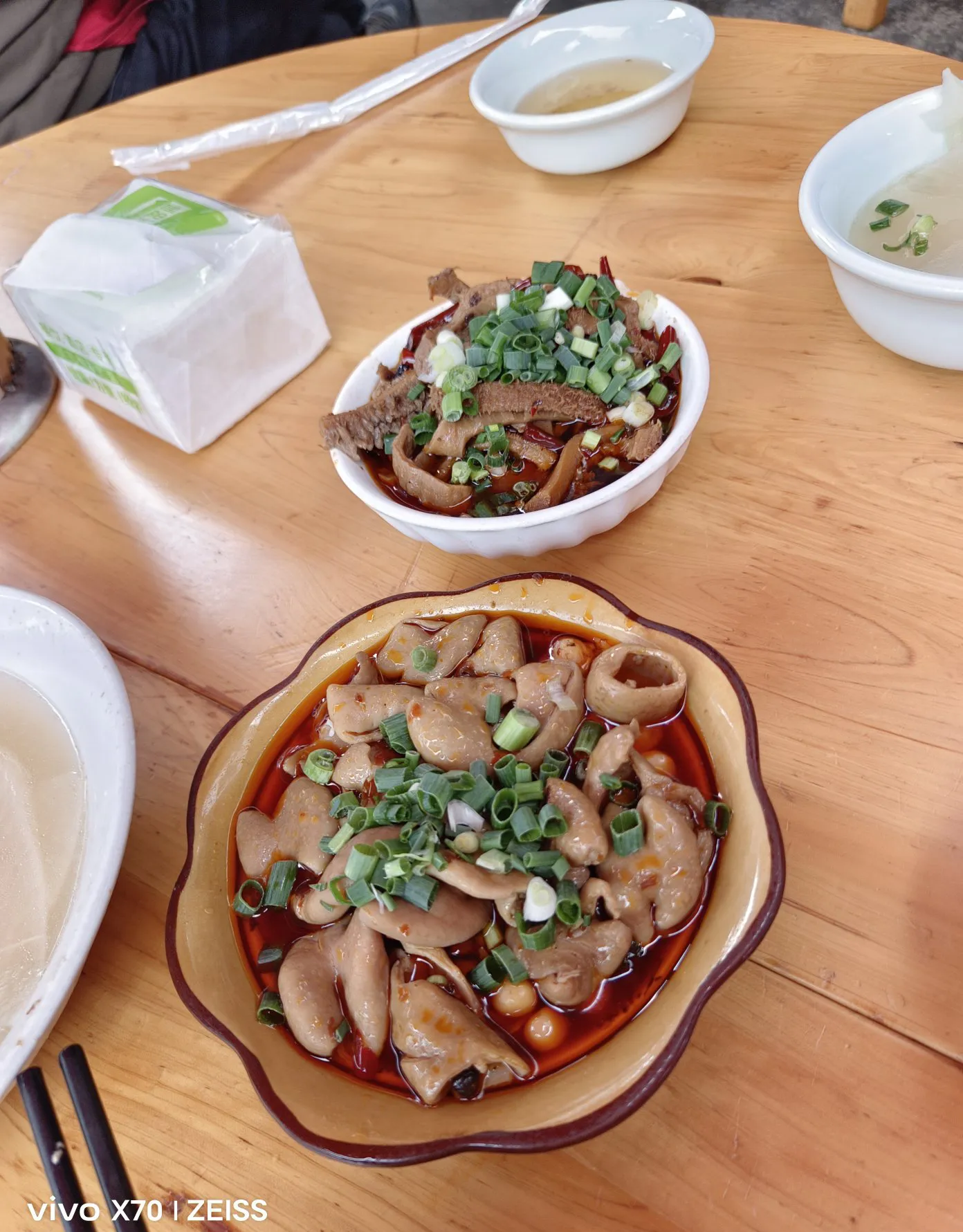 一天:早上九点从西安出发,途中在勉县吃个午餐,下午四点多到达青木川