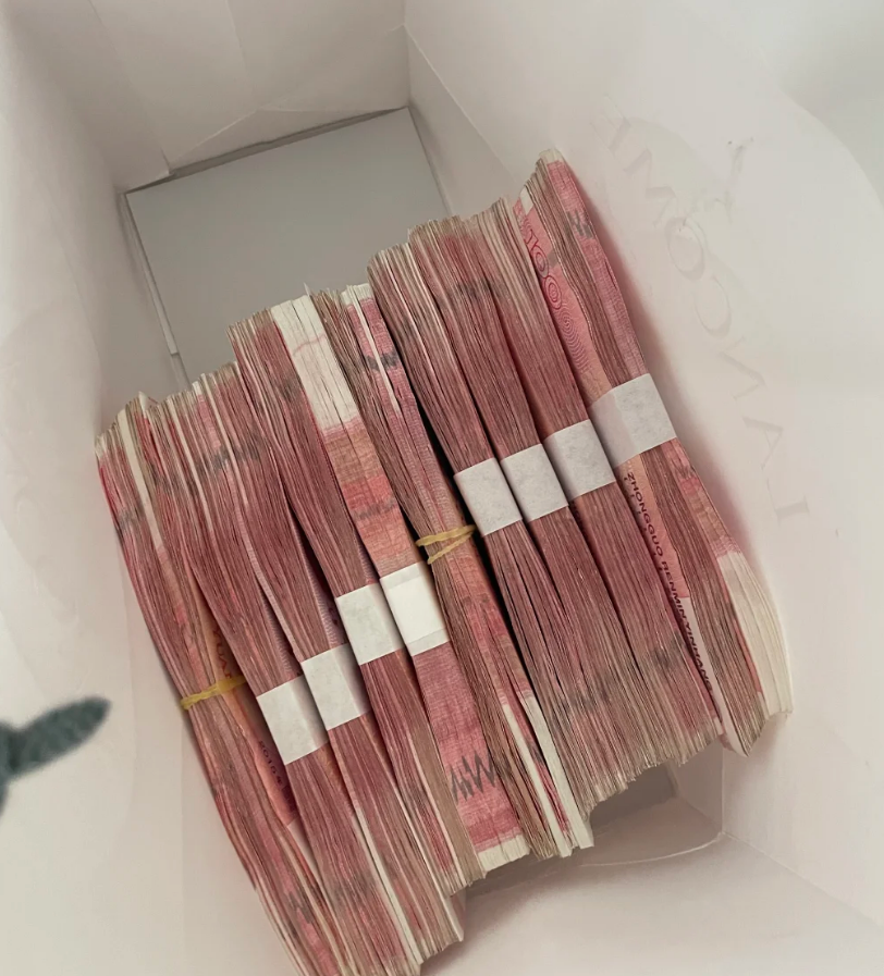 万现金图片十万人民币十万人民币图片10万现金照片10万现金图片实拍图