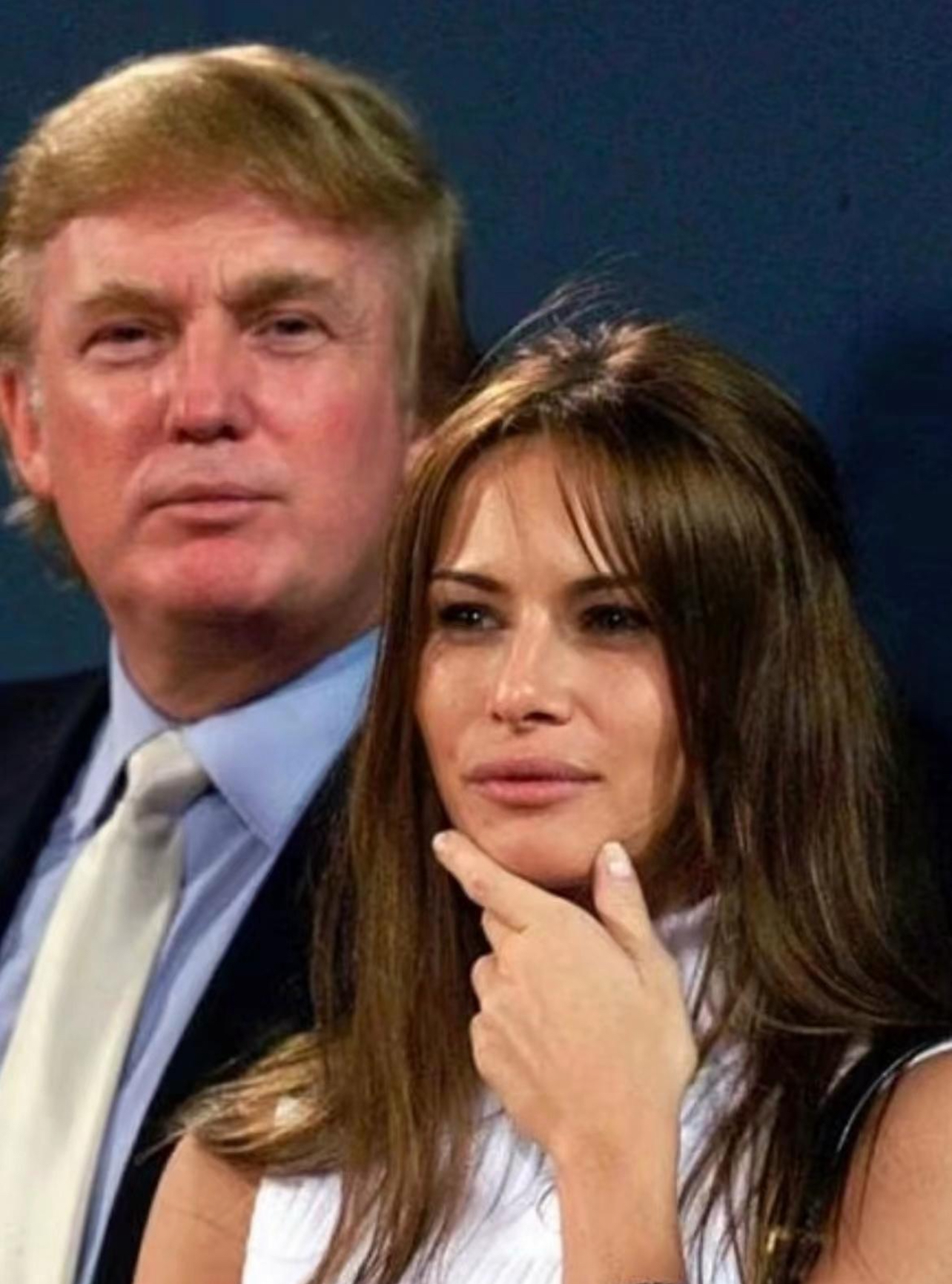 梅拉尼娅不愧是东欧女人,因为东欧人的长相看起来都是凶巴巴的,而且