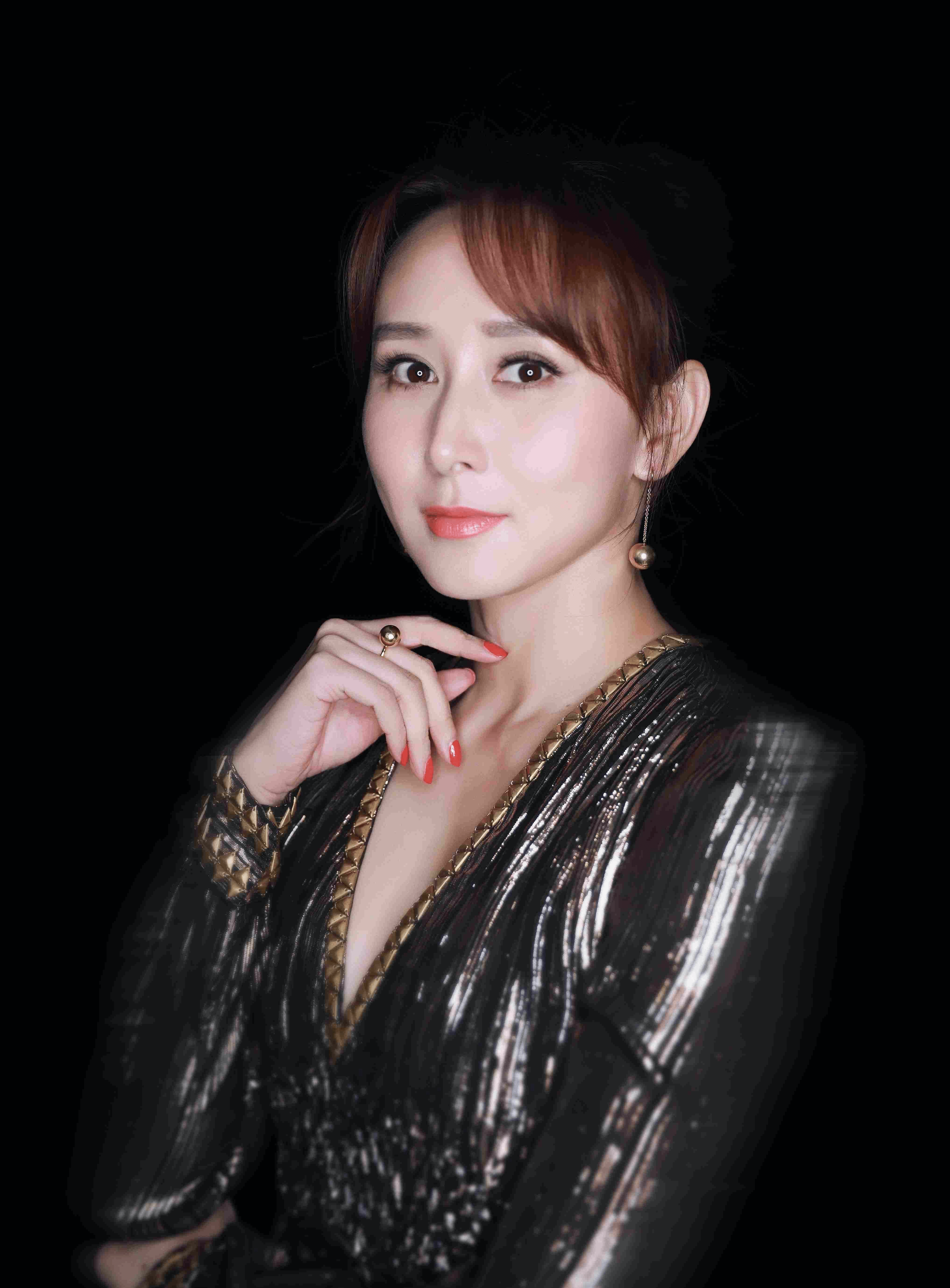 "  这是胡静的老公朱兆祥,在一次采访中说的,他说这话的时候,温柔的