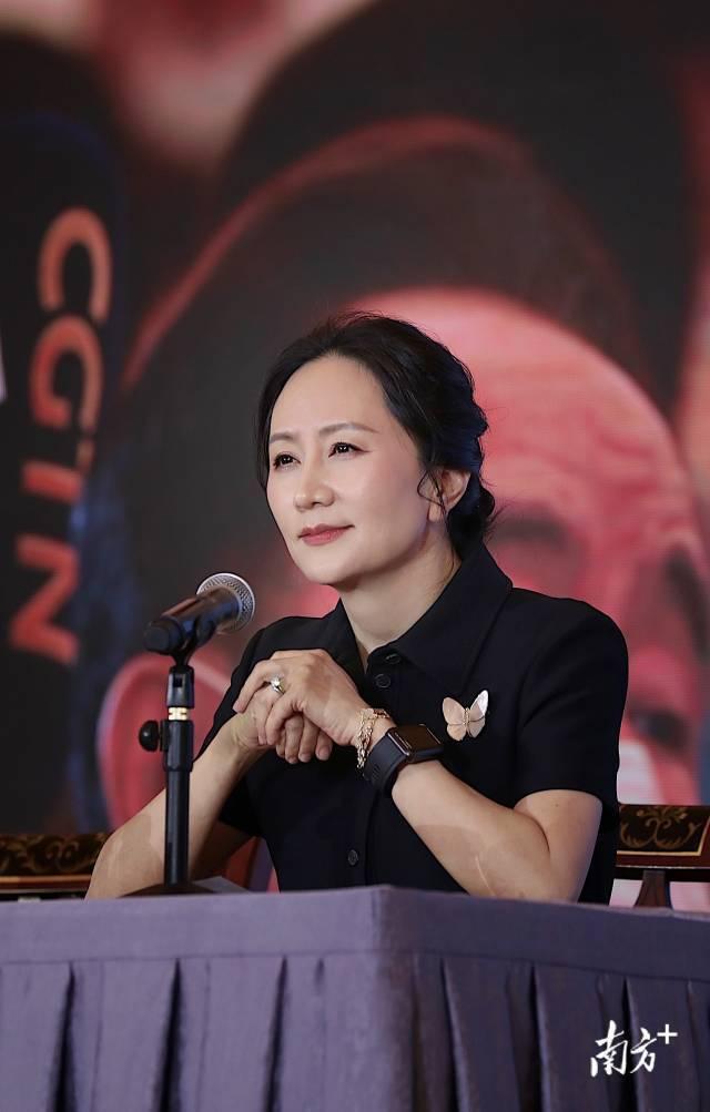 孟晚舟母亲，孟晚舟母亲孟军哪年出生的