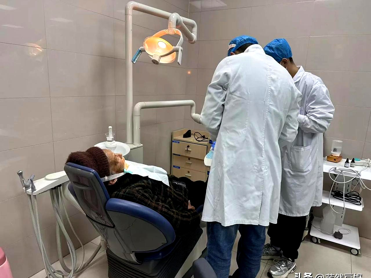 偃师拔牙
