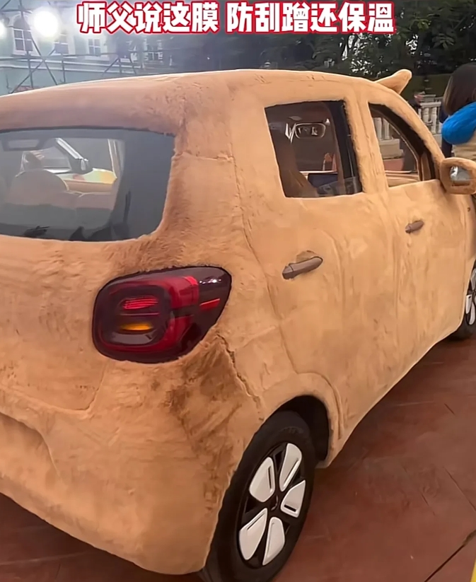 太原有位小仙女,开车到处碰碰撞撞,把丈夫气得不行