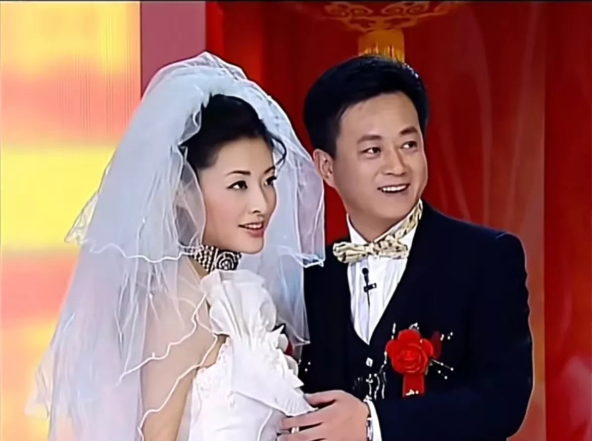 周涛低头含羞的样子真是太美了!