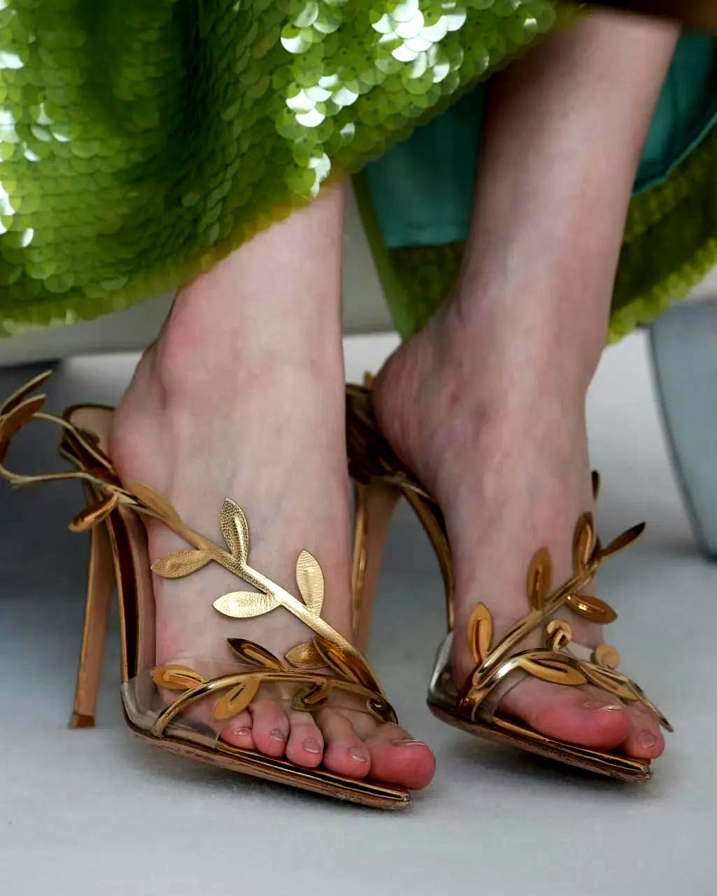 在网络上,明星的每一个细节都可能被拿出来讨论,连脚趾盖也不例外