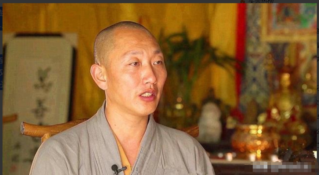 "没曾想还没等孕妇说话,一旁的和尚双手合十,淡定回答:是我