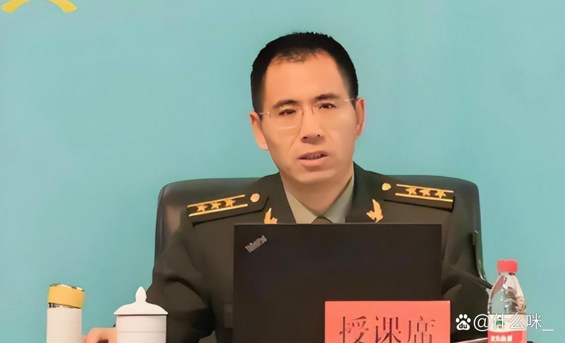 "内蒙古一光棍收养两个月大男婴,含辛茹苦把他养大