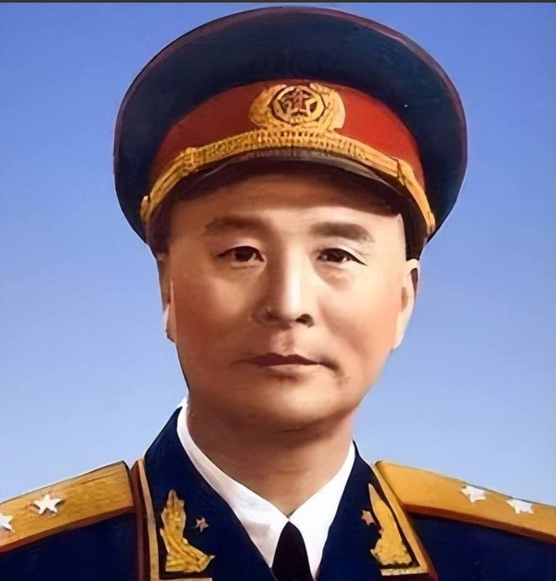 大娘一个激灵,她壮胆拔开草丛,却看到一个浑身是血的红军战士