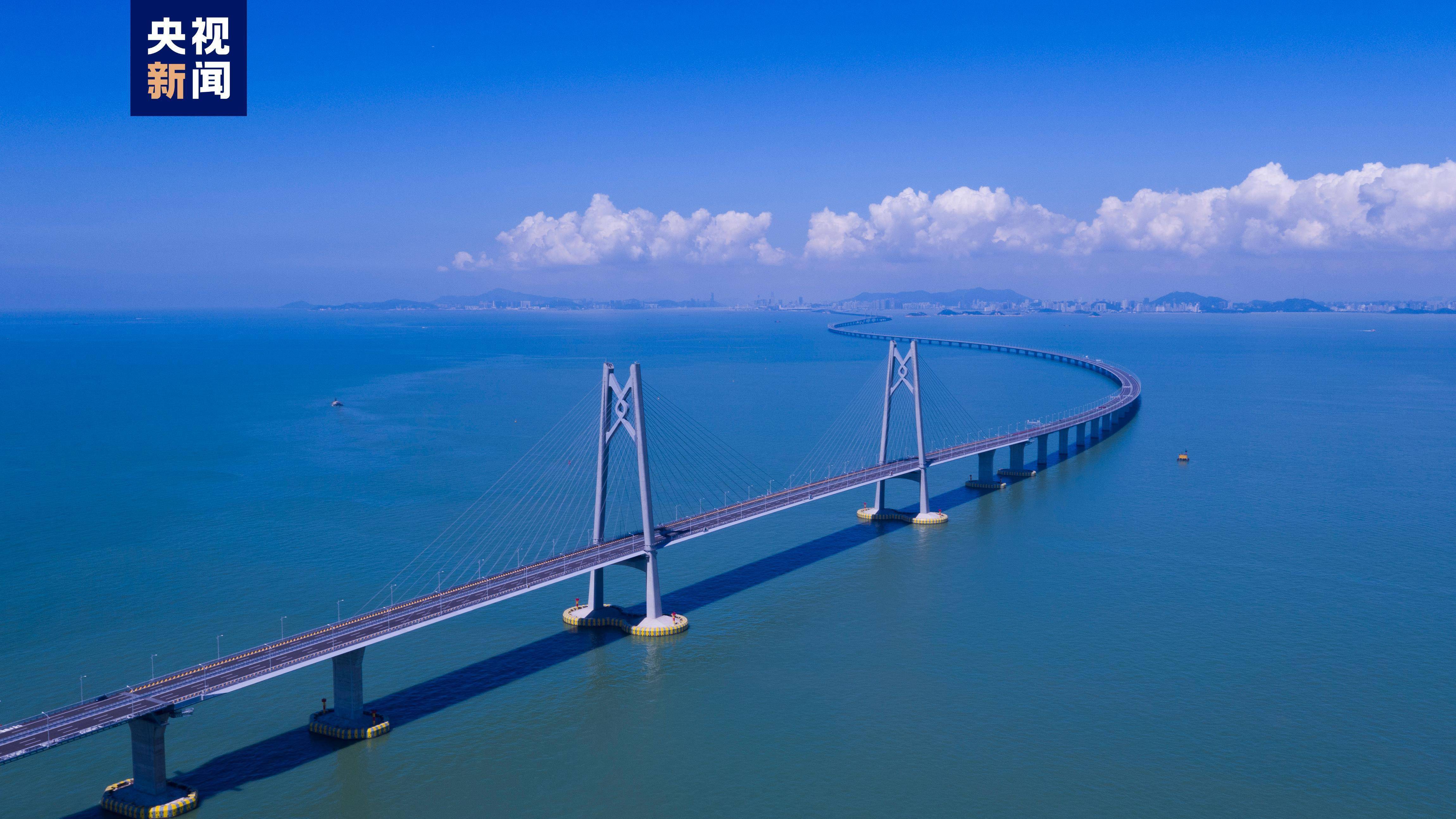 港珠澳大桥,当初不少人觉得是"面子工程".现在呢?