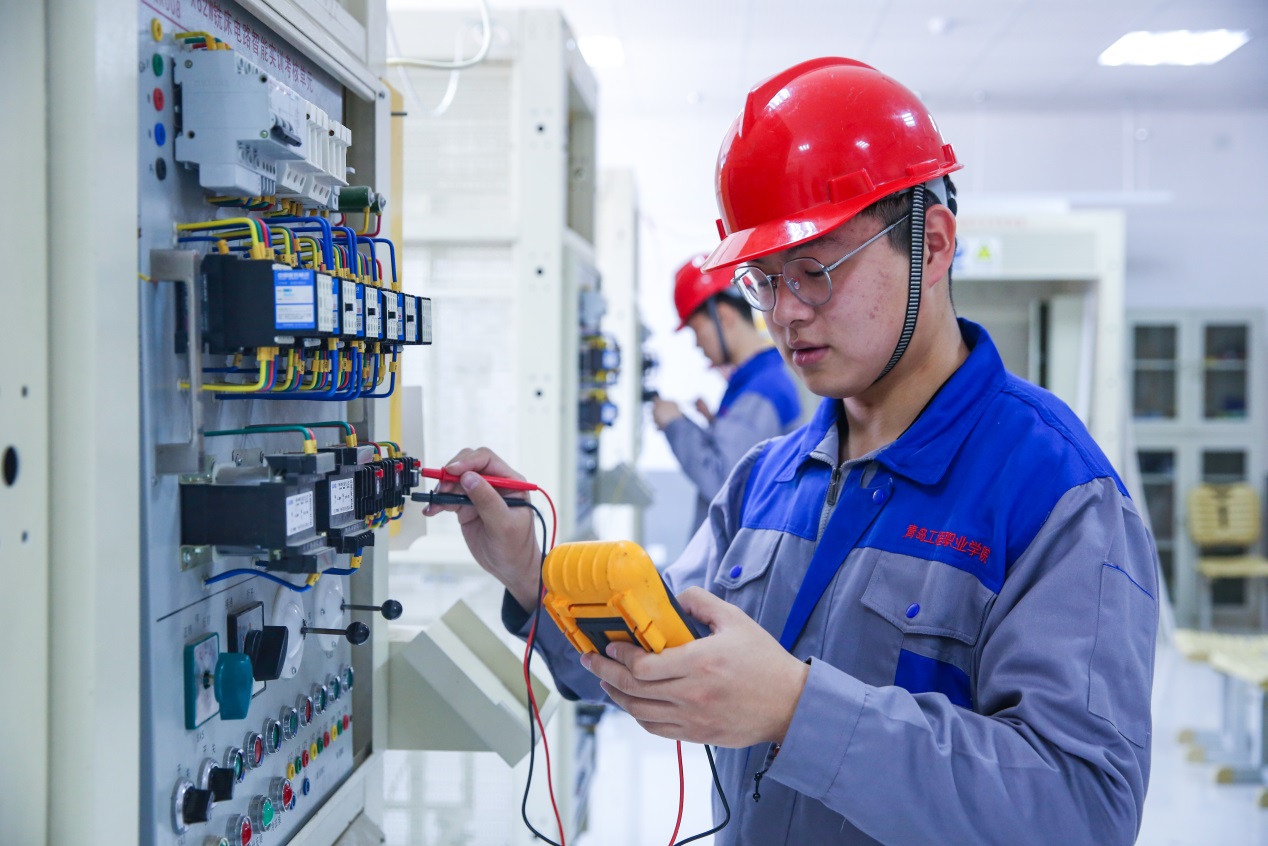 电气自动化工程师成为更受欢迎的岗位,电气工程师电气自动化专业电气