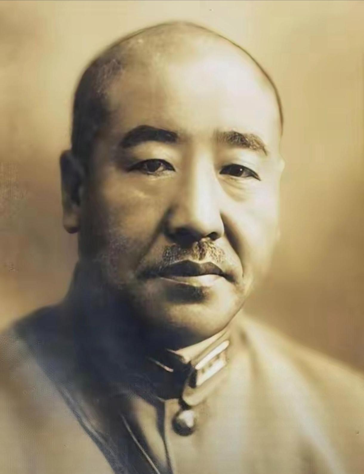 1943年,战火纷飞之际,国军将领庞炳勋与少将邵恩三被日军围困