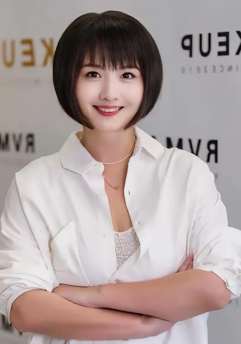 蒋小涵表示,结婚那几年,我们俩过得很自在,除了工作就是到处旅行