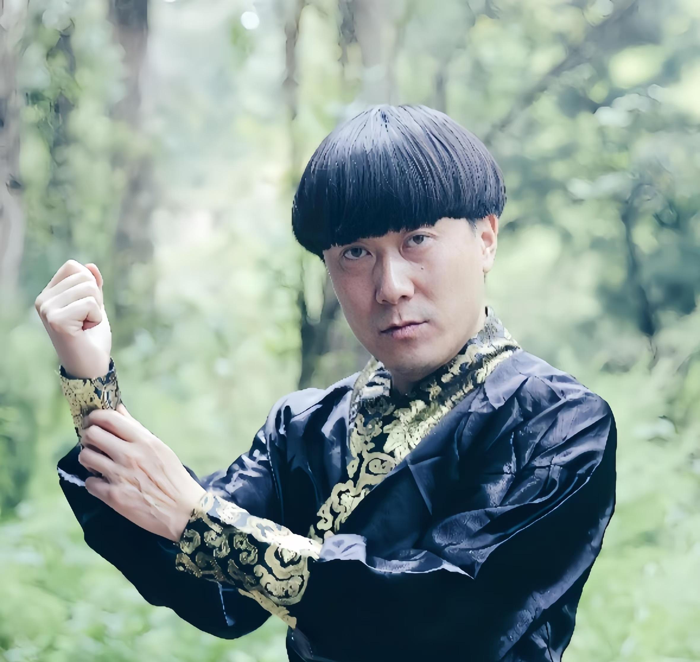 《陈翔六点半》里的蘑菇头角色不再出现,但《陈翔六点半之疯狂代号》