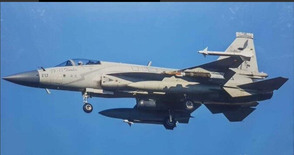 了jf-17枭龙战斗机,对阿富汗帕克蒂卡省巴马尔地区实施了越境轰炸行动