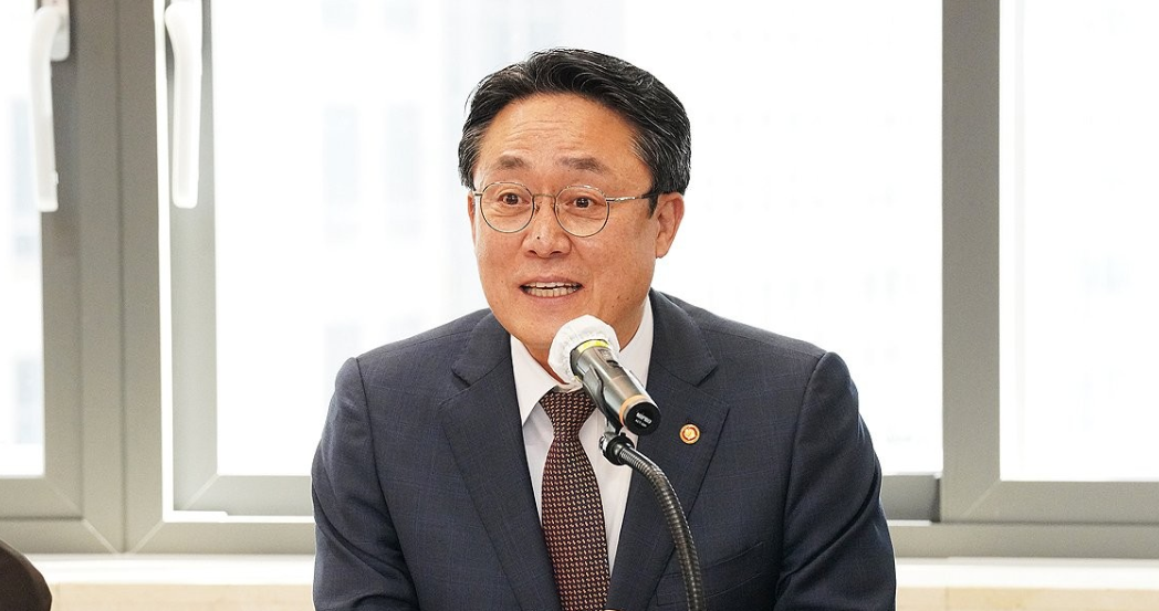 中韩黄海对峙后,韩国紧急开会,想出的对策却像小孩子
