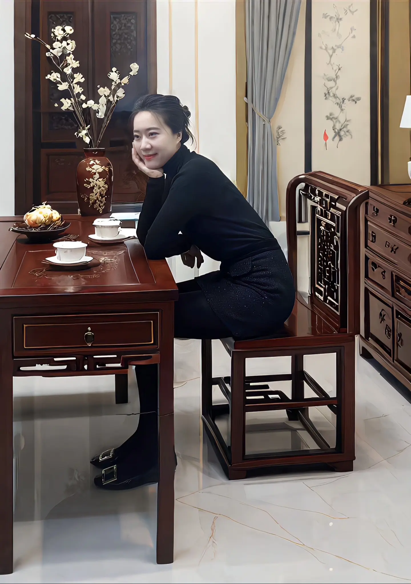 民安脸",简直就像是个小太阳,走到哪儿就把温暖带到 坐脸国泰民安少妇