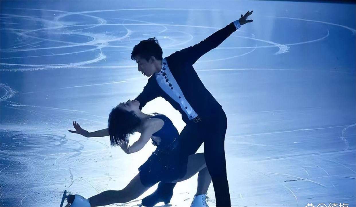 作为双人滑的顶尖选手,隋文静与韩聪长达十六年的合作无疑为中国花样