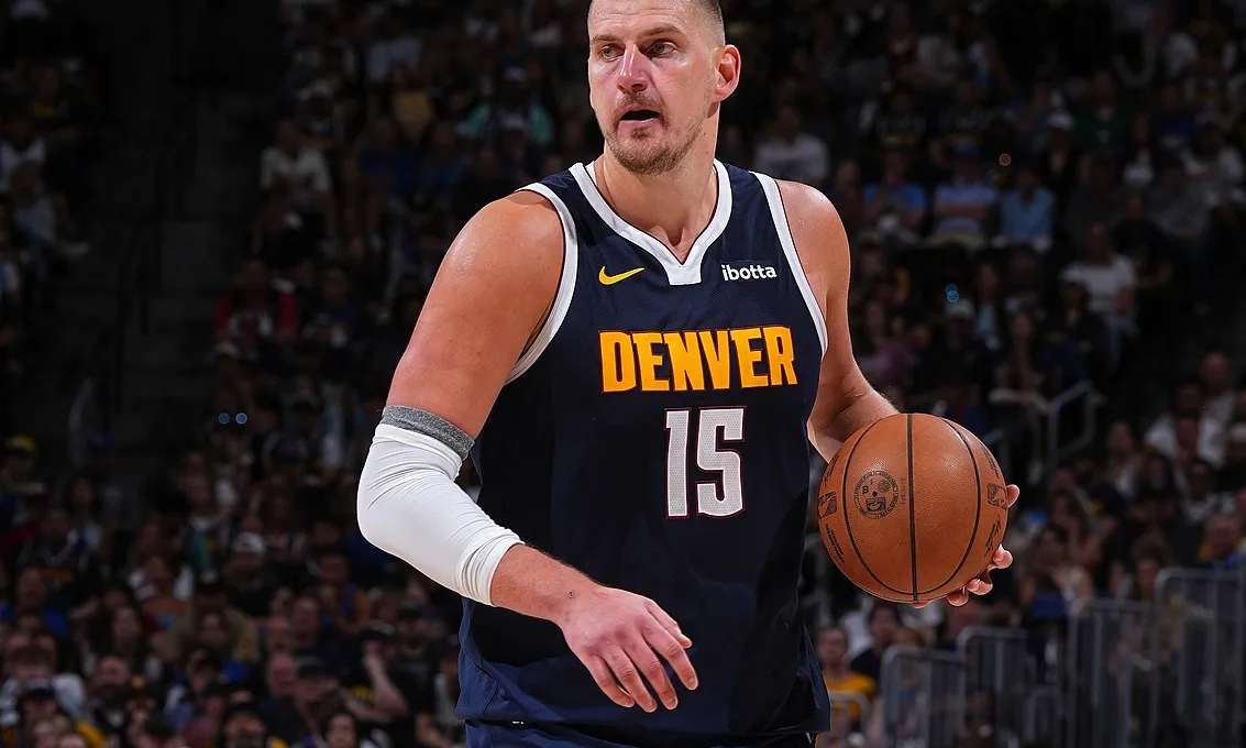 AG体育-掘金队击败冰雪王国队，主帅豪言勇往直前赢得冠军