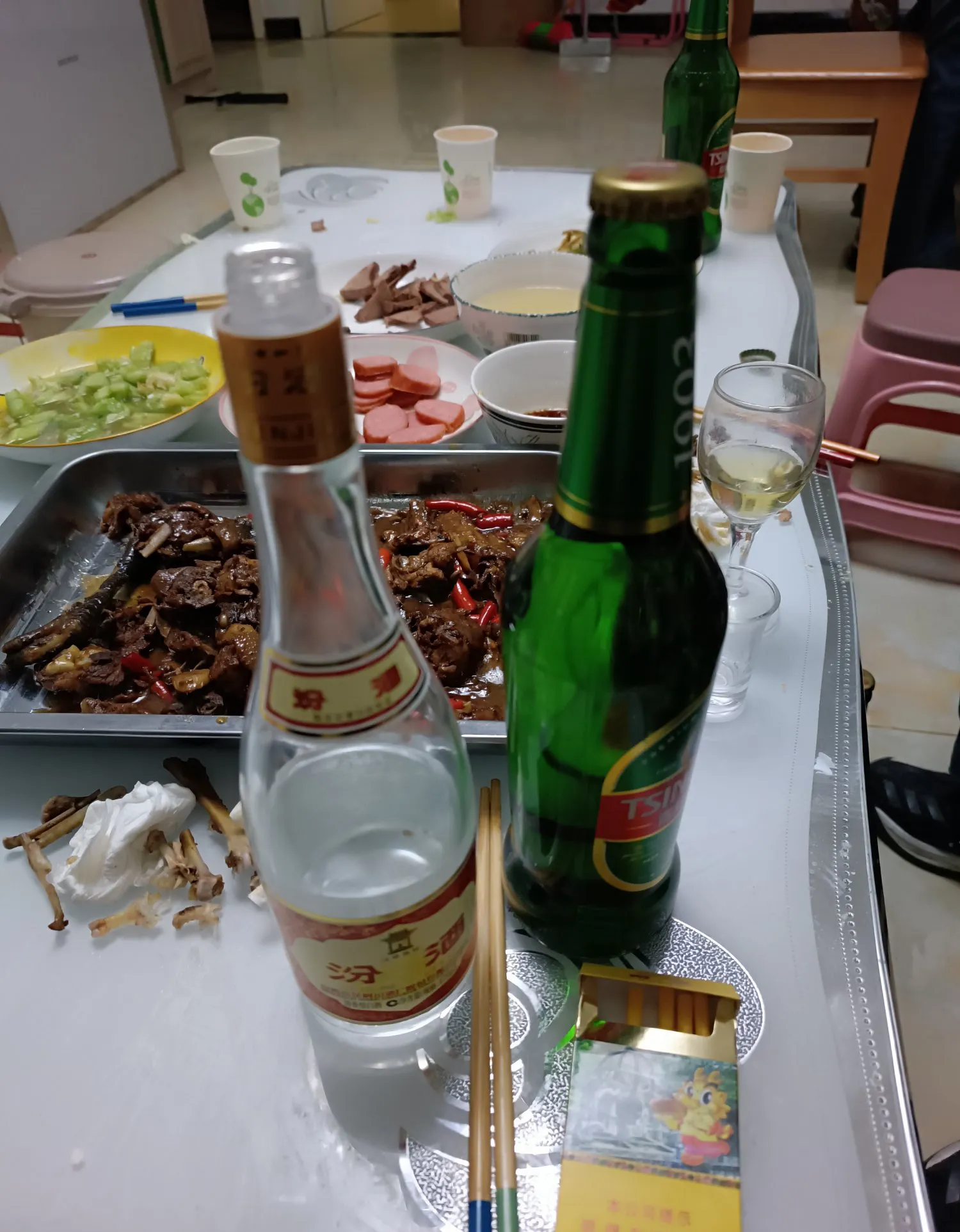 说实话,清香型白酒发酵的时间不长,放个三五年其实也没太大意义