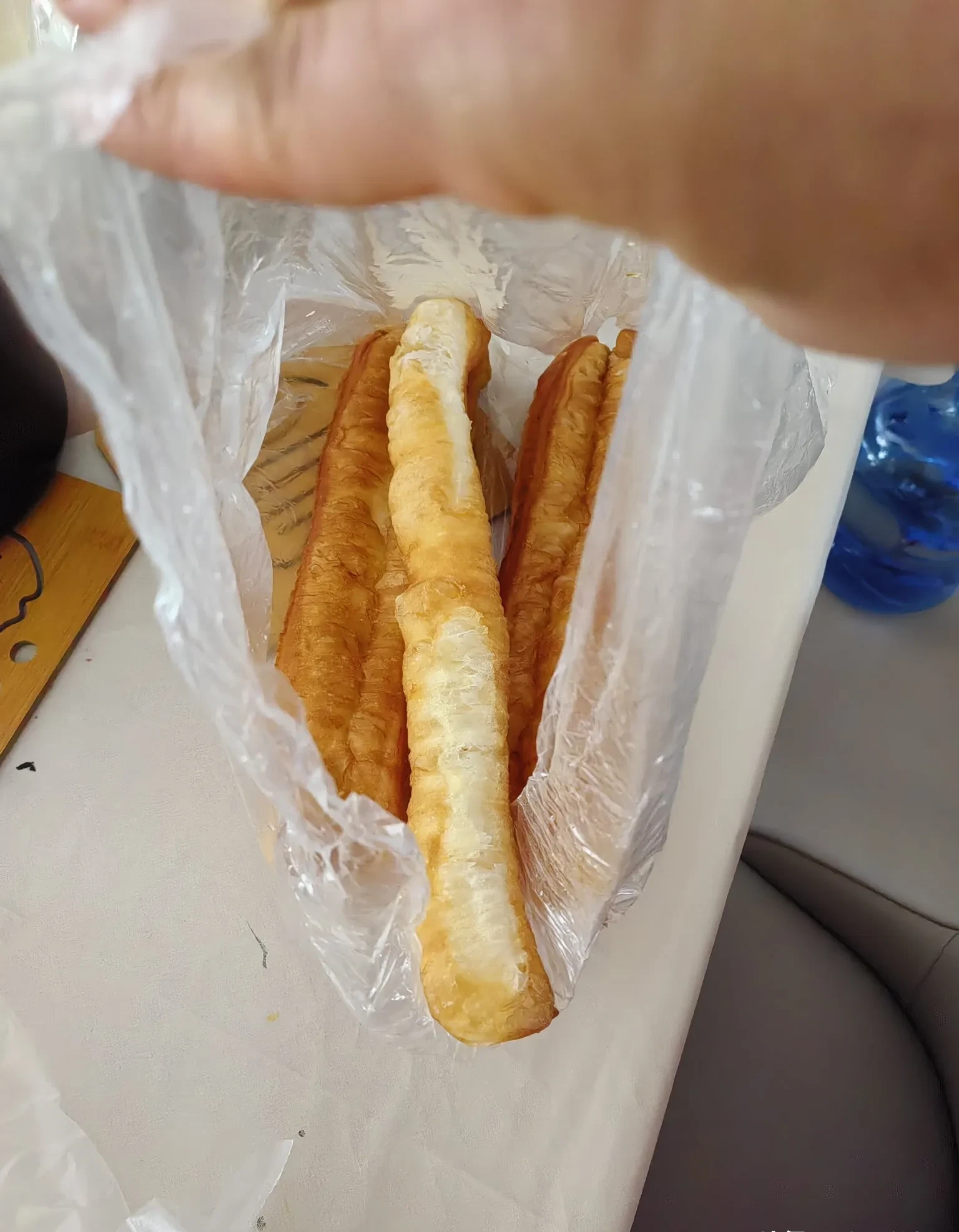 卖油条年入30万，卖油条一年能赚多少钱